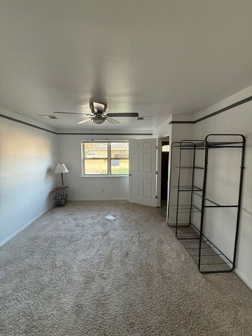 2101 Bettibart Street, Fort Worth, TX 76134