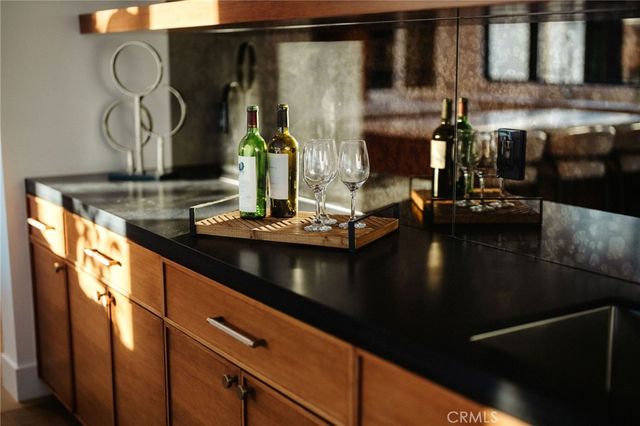 704 Apsley, Palos Verdes Estates, CA 90274