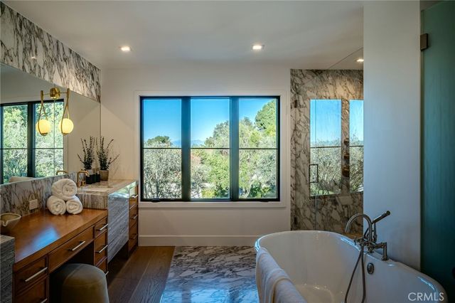 704 Apsley, Palos Verdes Estates, CA 90274