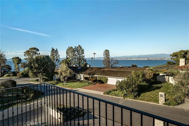 704 Apsley, Palos Verdes Estates, CA 90274