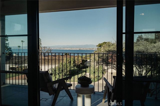 704 Apsley, Palos Verdes Estates, CA 90274