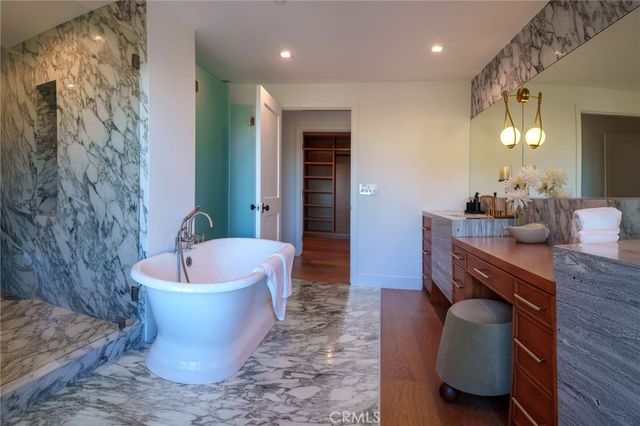 704 Apsley, Palos Verdes Estates, CA 90274