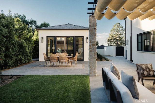 704 Apsley, Palos Verdes Estates, CA 90274