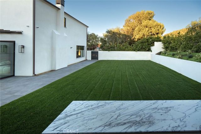 704 Apsley, Palos Verdes Estates, CA 90274