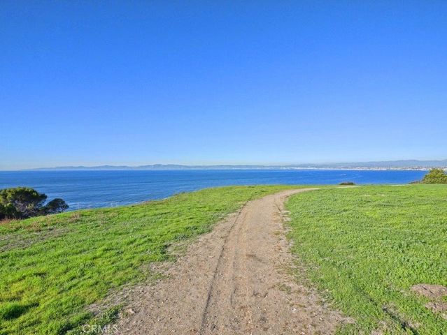 704 Apsley, Palos Verdes Estates, CA 90274