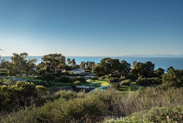 704 Apsley, Palos Verdes Estates, CA 90274