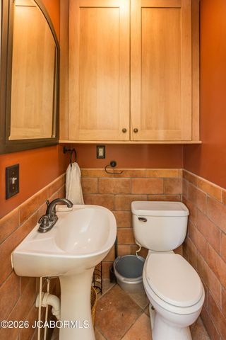 1000 MOREAU DRIVE, Jefferson City, MO 65101