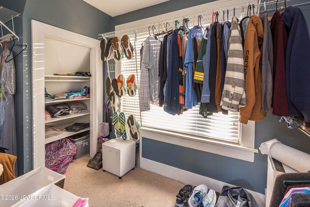 1000 MOREAU DRIVE, Jefferson City, MO 65101