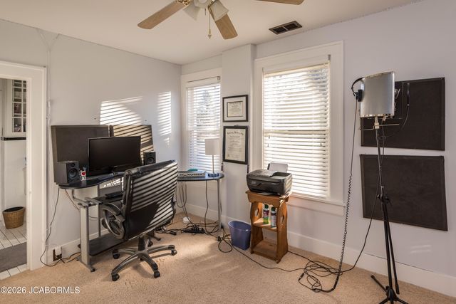 1000 MOREAU DRIVE, Jefferson City, MO 65101