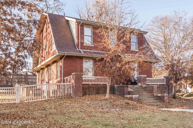 1000 MOREAU DRIVE, Jefferson City, MO 65101