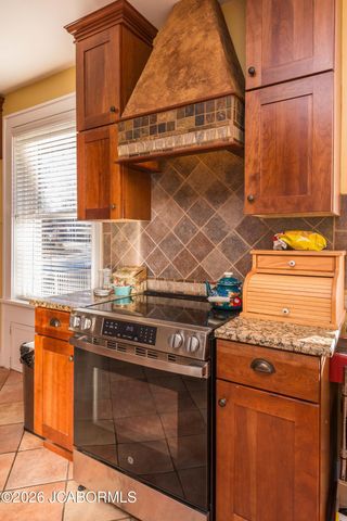 1000 MOREAU DRIVE, Jefferson City, MO 65101