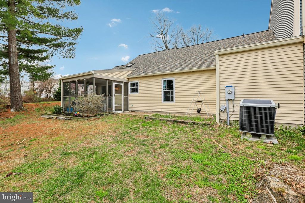 Image 22 of property listing at 1307 JERVIS SQ, Belcamp, MD 21017