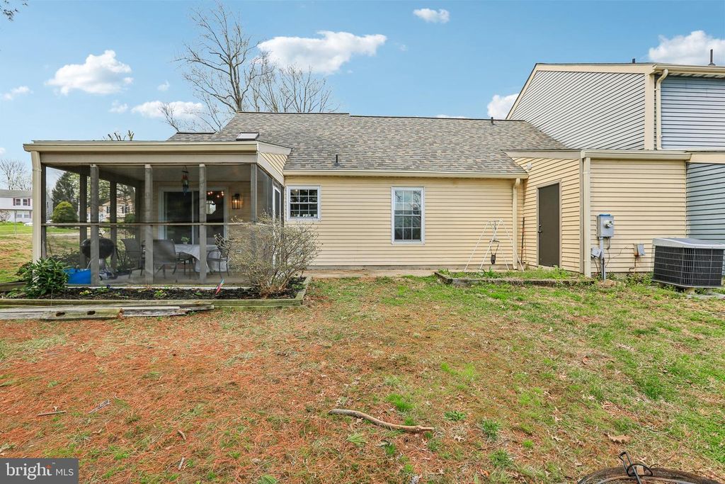 Image 24 of property listing at 1307 JERVIS SQ, Belcamp, MD 21017