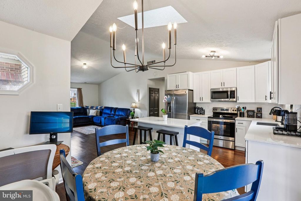 Image 5 of property listing at 1307 JERVIS SQ, Belcamp, MD 21017