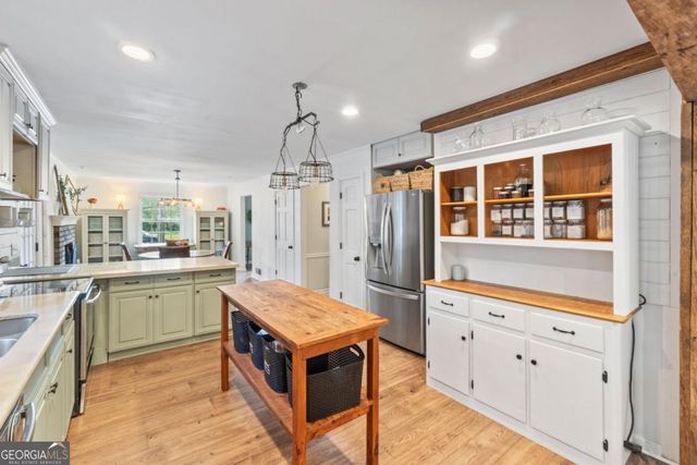 4485 Forest Green Drive, Sugar Hill, GA 30518
