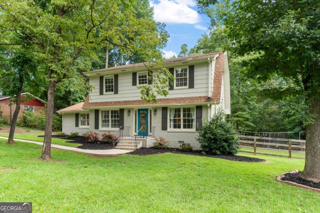 4485 Forest Green Drive, Sugar Hill, GA 30518