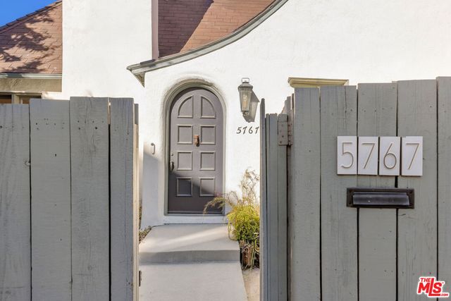 5767 Tuxedo Terrace, Los Angeles, CA 90068