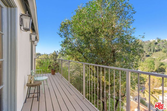 5767 Tuxedo Terrace, Los Angeles, CA 90068