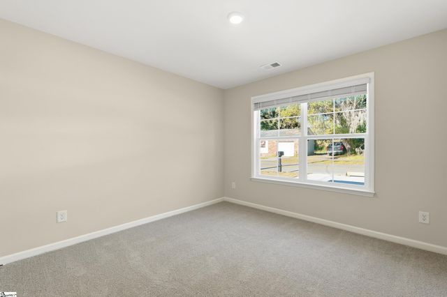 7 Iola Street, Greenville, SC 29611