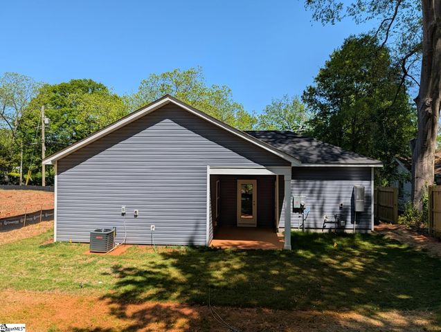 7 Iola Street, Greenville, SC 29611