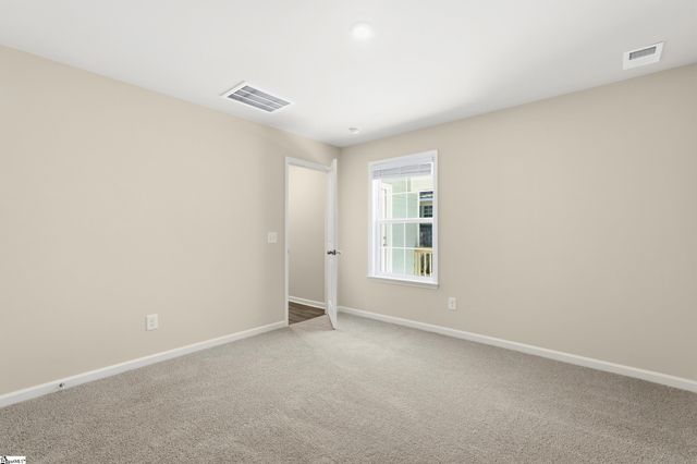 7 Iola Street, Greenville, SC 29611