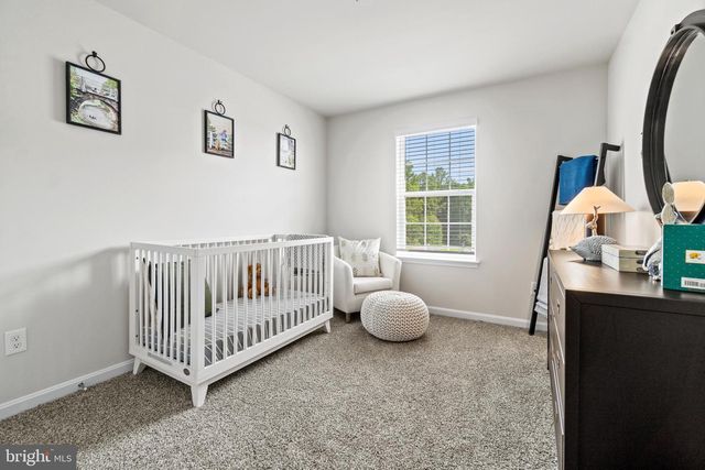 102 HEMPHILL ST, Stephens City, VA 22655