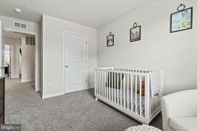 102 HEMPHILL ST, Stephens City, VA 22655