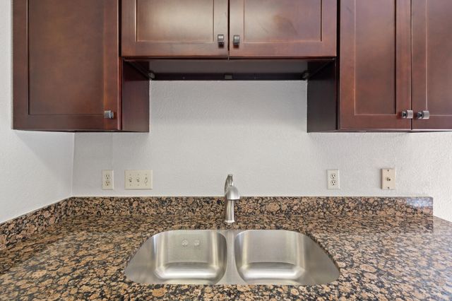 203 E 31st ST 308, Austin, TX 78705