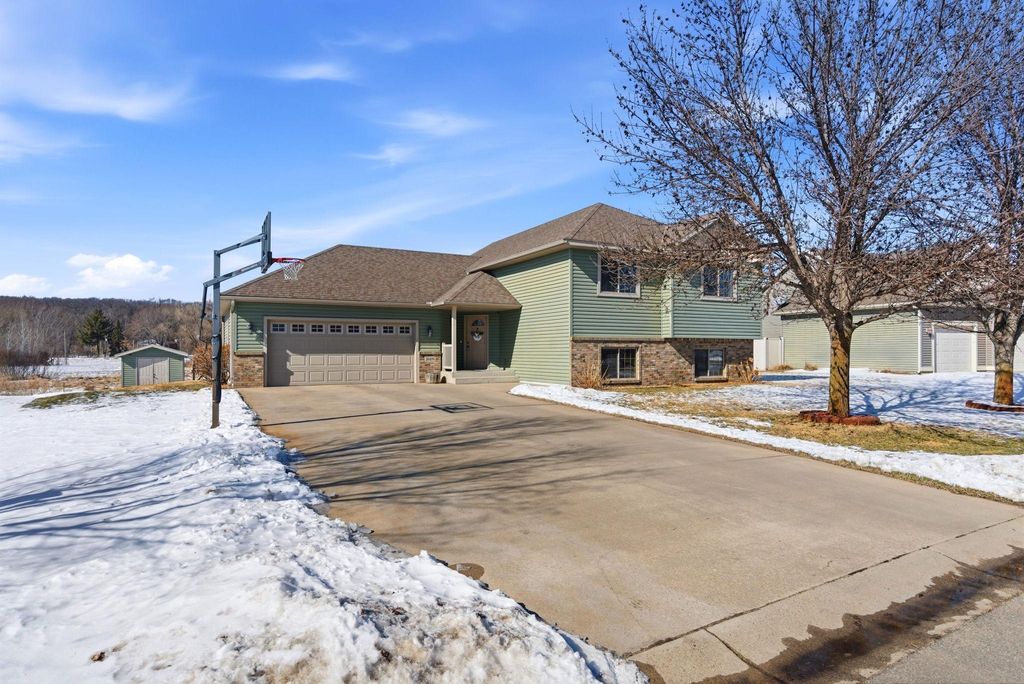 26109 Bluebird Lane, Rockville, MN 56301