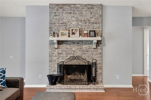 41 Whippoorwill Lane E, Richmond Hill, GA 31324