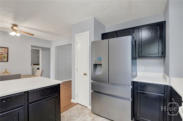 41 Whippoorwill Lane E, Richmond Hill, GA 31324