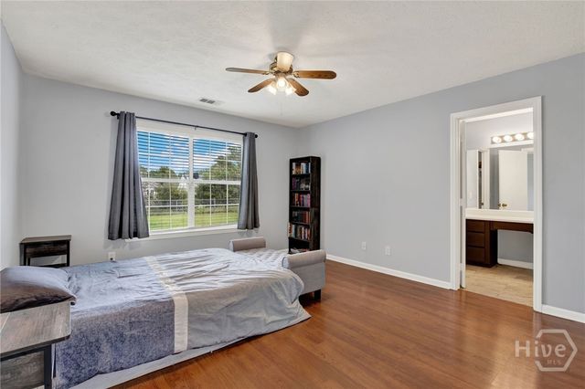 41 Whippoorwill Lane E, Richmond Hill, GA 31324
