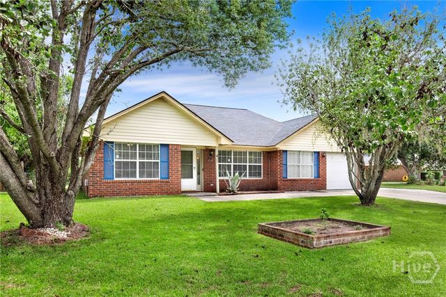 41 Whippoorwill Lane E, Richmond Hill, GA 31324