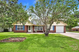 41 Whippoorwill Lane E, Richmond Hill, GA 31324