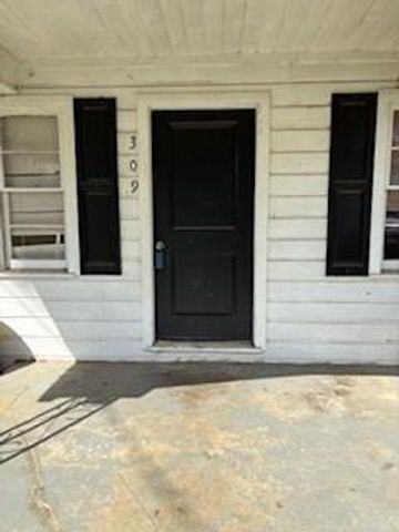 309 Crest Drive, Calhoun, GA 30701