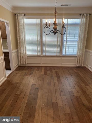 20594 GOLDEN RIDGE DR, Ashburn, VA 20147