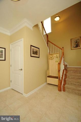 20594 GOLDEN RIDGE DR, Ashburn, VA 20147