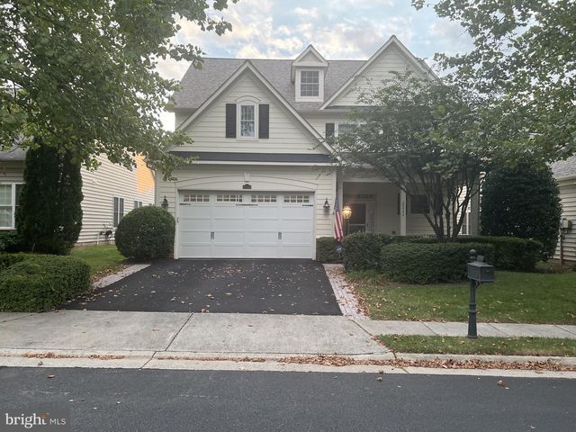 20594 GOLDEN RIDGE DR, Ashburn, VA 20147