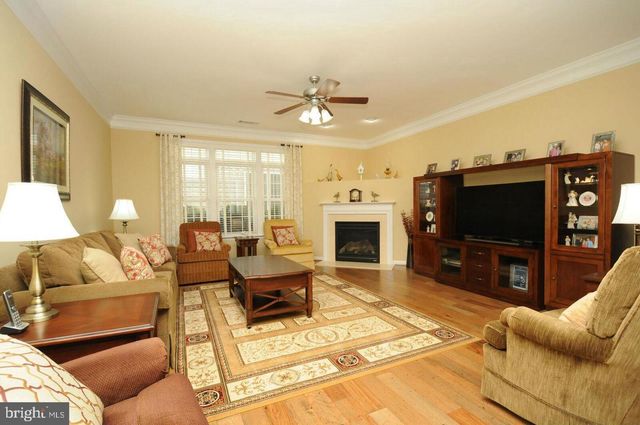 20594 GOLDEN RIDGE DR, Ashburn, VA 20147
