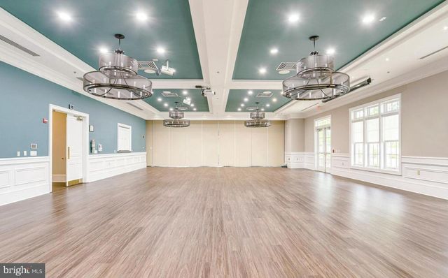 20594 GOLDEN RIDGE DR, Ashburn, VA 20147