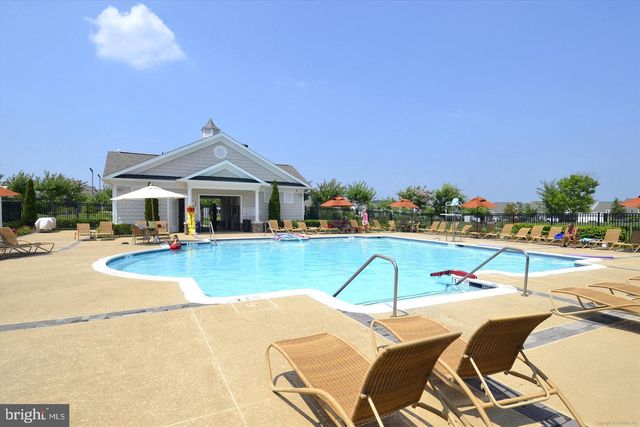 20594 GOLDEN RIDGE DR, Ashburn, VA 20147