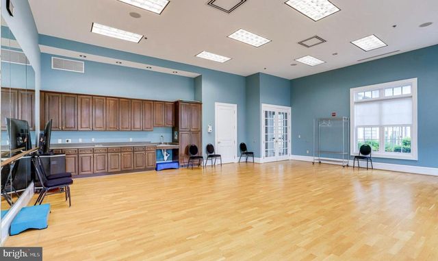 20594 GOLDEN RIDGE DR, Ashburn, VA 20147