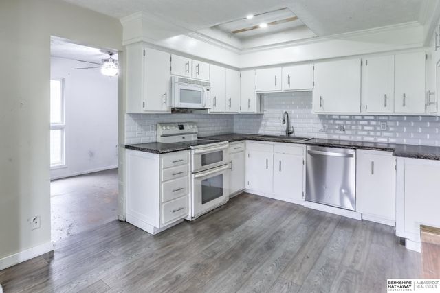 4929 S 106 Circle, Omaha, NE 68127