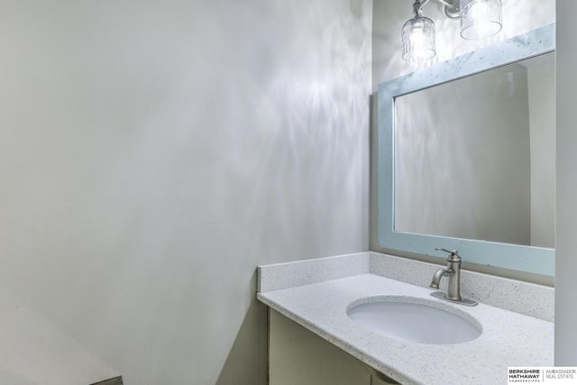 4929 S 106 Circle, Omaha, NE 68127