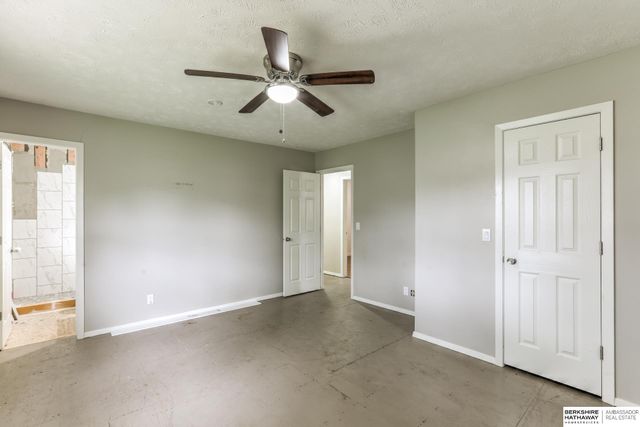 4929 S 106 Circle, Omaha, NE 68127