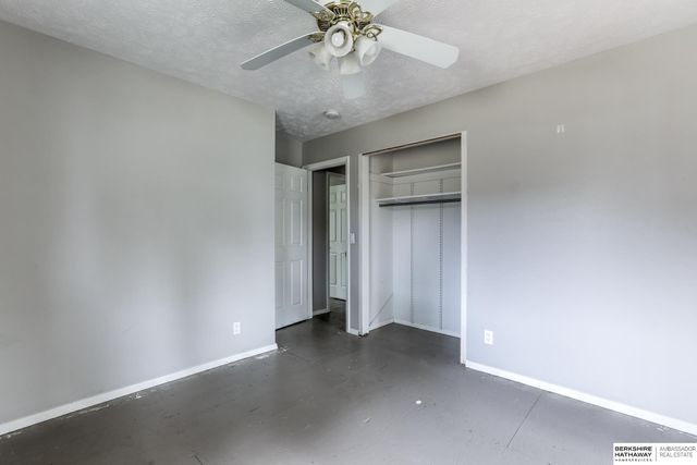 4929 S 106 Circle, Omaha, NE 68127