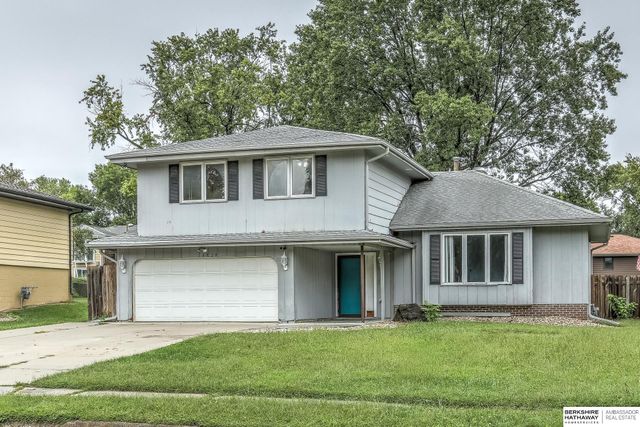 4929 S 106 Circle, Omaha, NE 68127