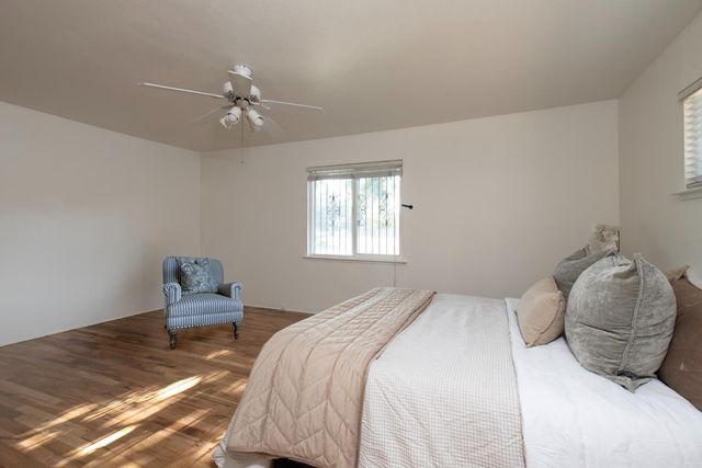 3086 E Holland Avenue, Fresno, CA 93726