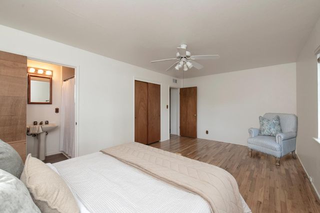 3086 E Holland Avenue, Fresno, CA 93726
