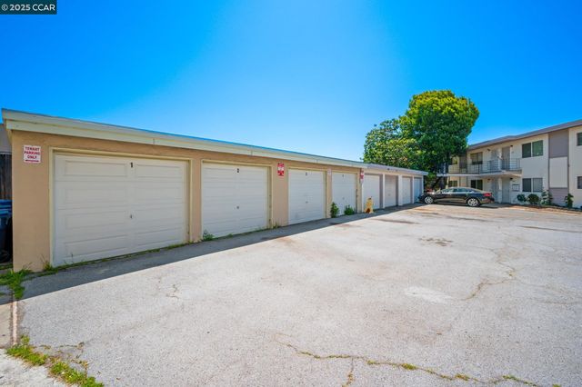 2544 Denning Ct, Castro Valley, CA 94546